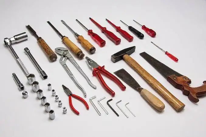 Top Multi-Tool Kits for Electricians: Essential Picks