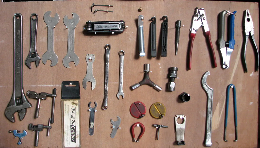 How to Build a Beginner Mechanic Tool Kit Without Wasting Money