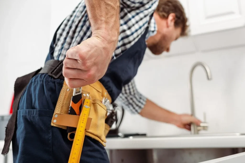 Top Tool Bags for Plumbers: 2026 Selection Guide