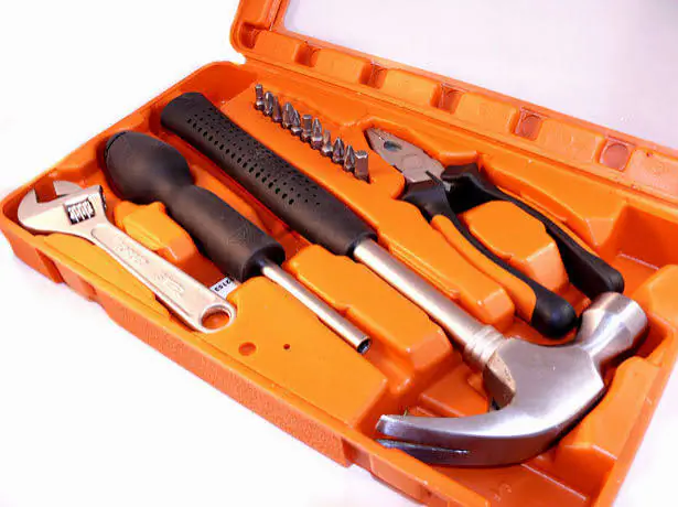 Which Tool Kit Is Worth Buying? How to Choose the Right Set for Your Home